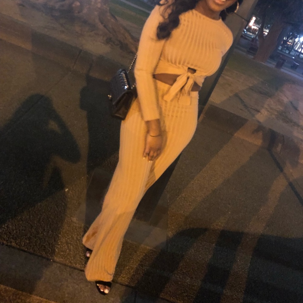 Crop top and pants set